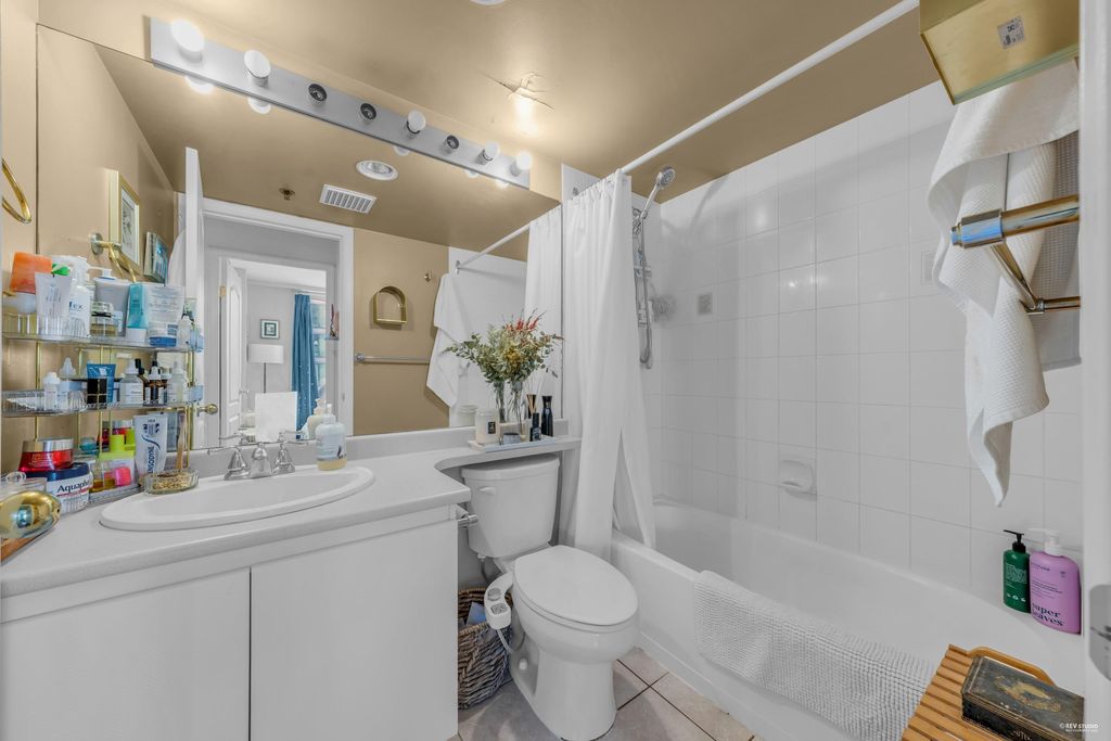 listing image 1105851026426920041