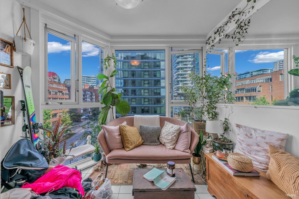 listing image 1100650867323483287
