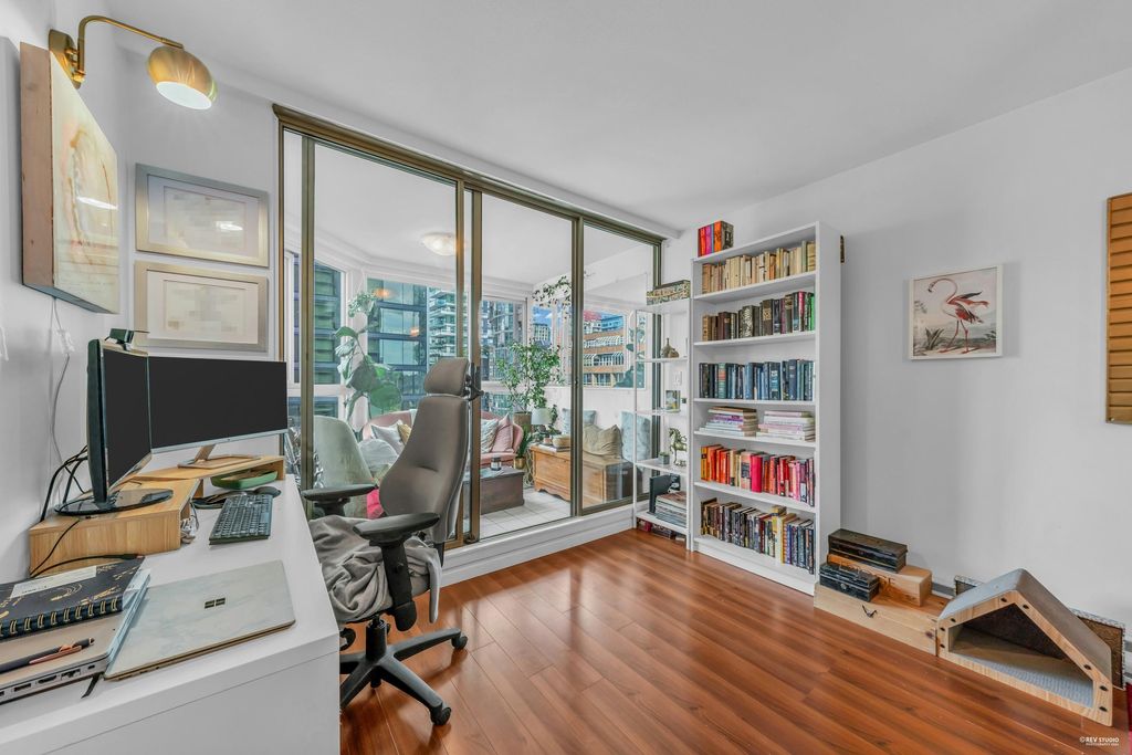 listing image 1107831433808066852