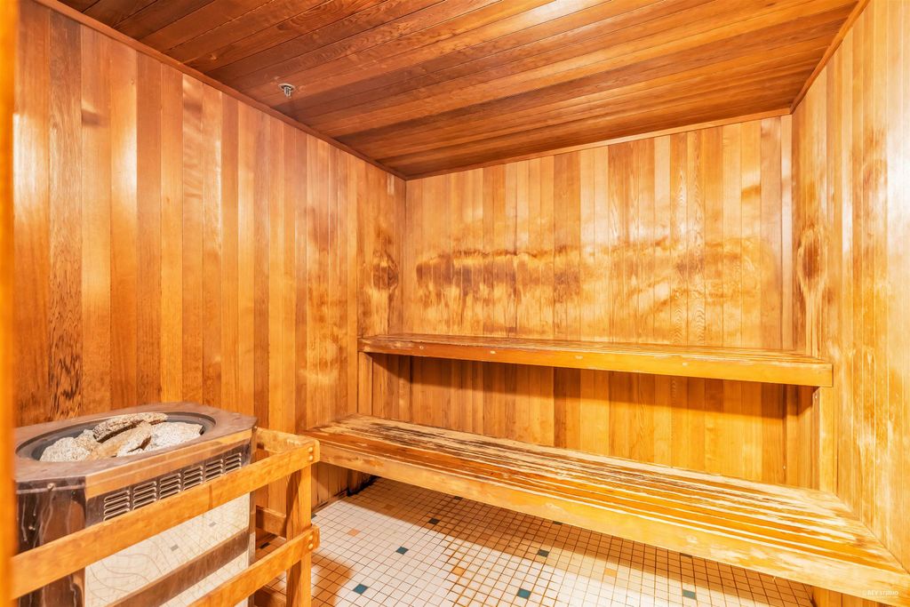 listing image 1105324634864442534