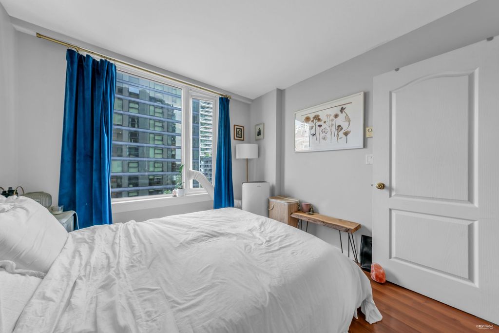 listing image 1107020612584740604