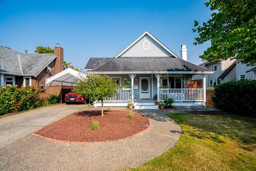 Photo of 6304 135a Street, Surrey, BC V3X 1J7 (MLS # R3172053)