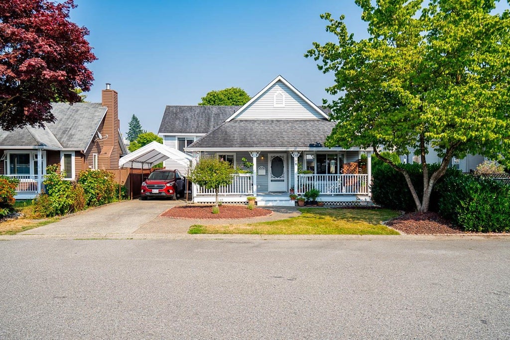 Photo of 6304 135a Street, Surrey, BC V3X 1J7 (MLS # R3172053)