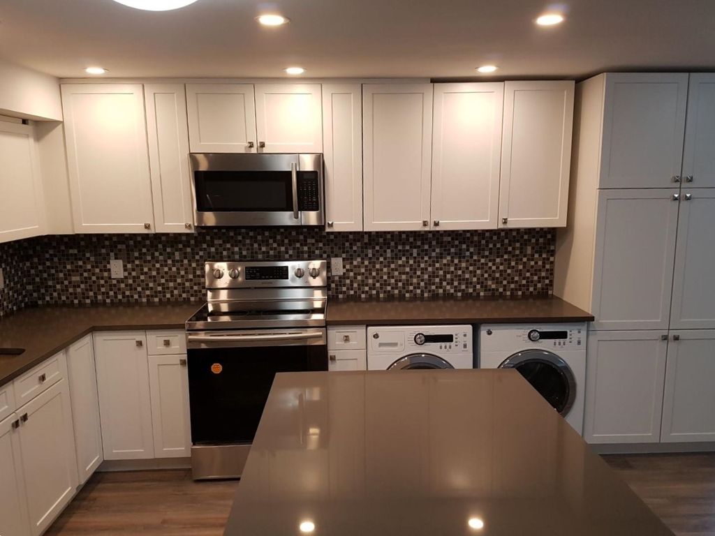 listing image 1100521595483999577