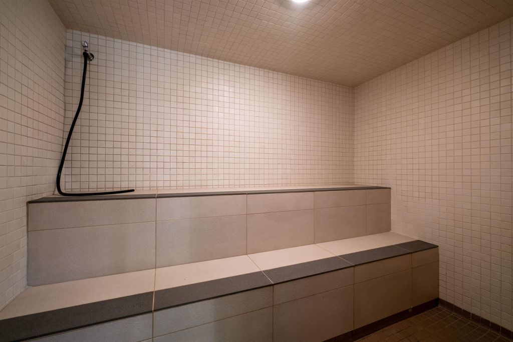 listing image 1105641743511239451