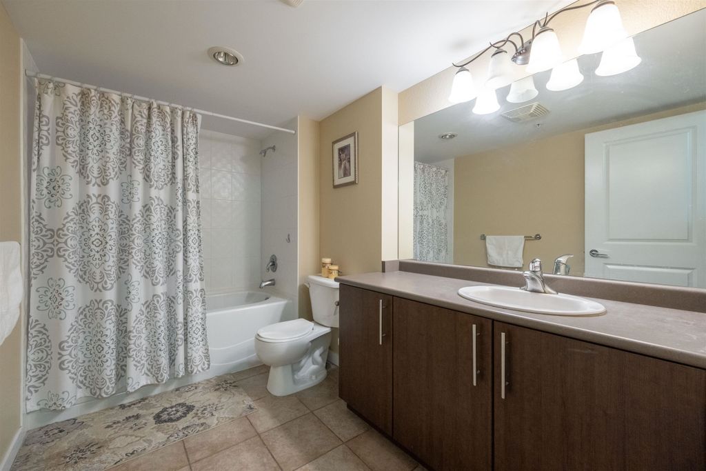 listing image 1103625614057300411