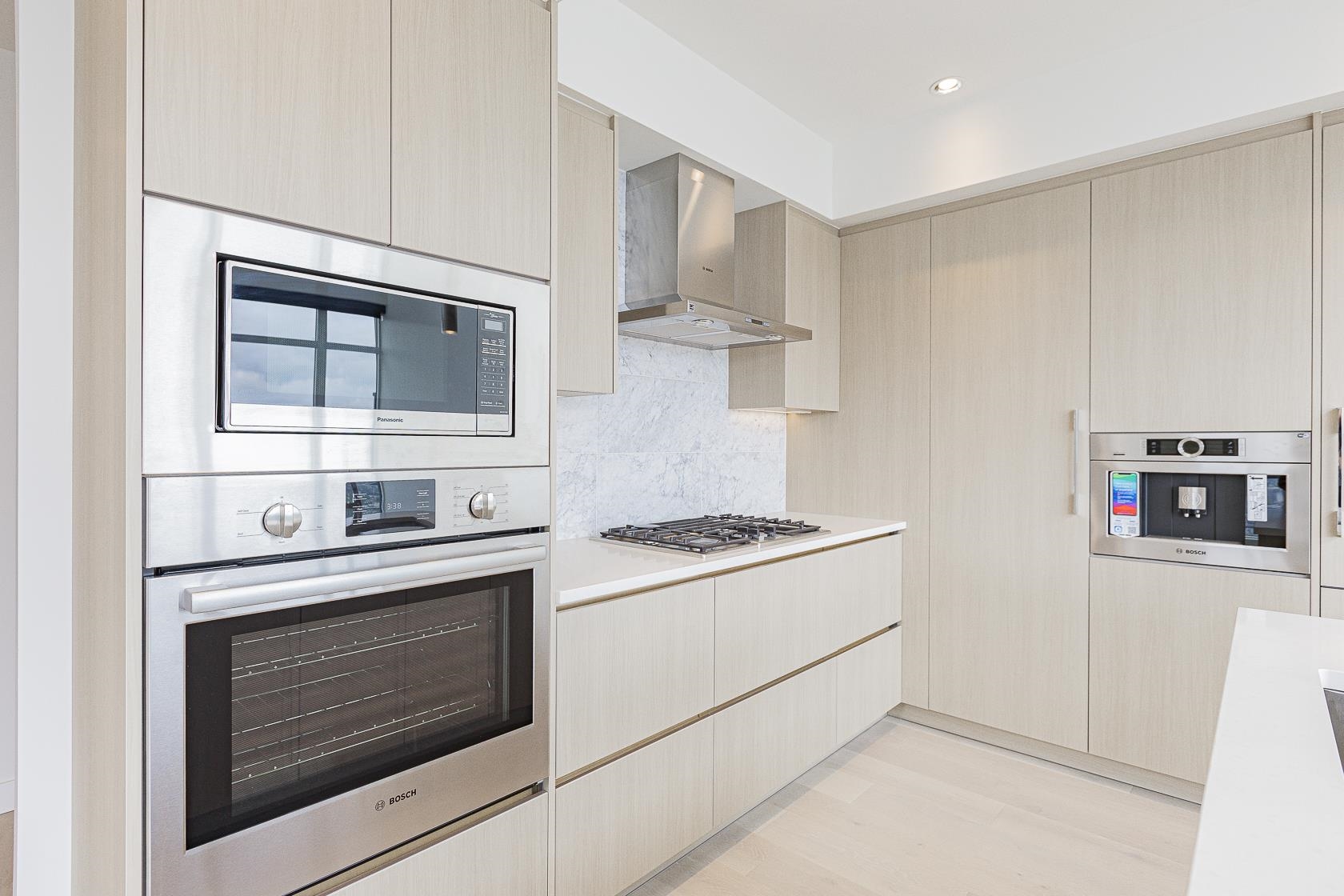 4730 Lougheed Highway 4907