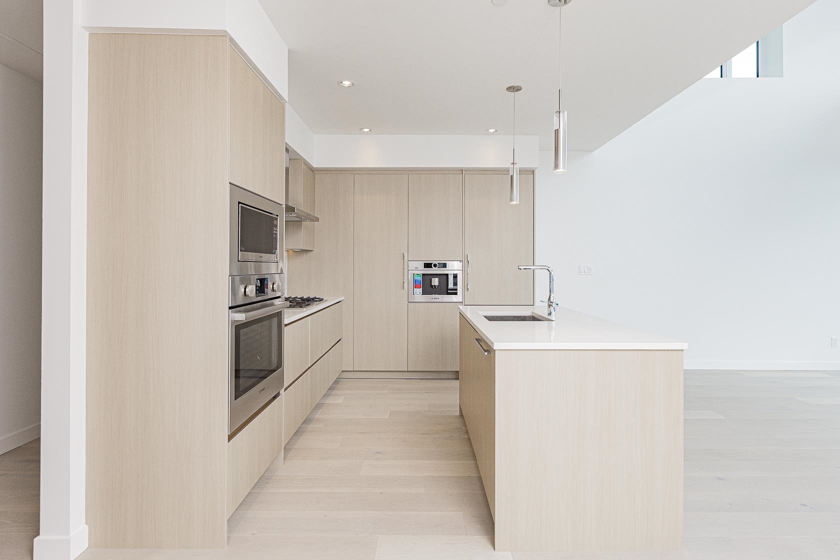 4730 Lougheed Highway 4907