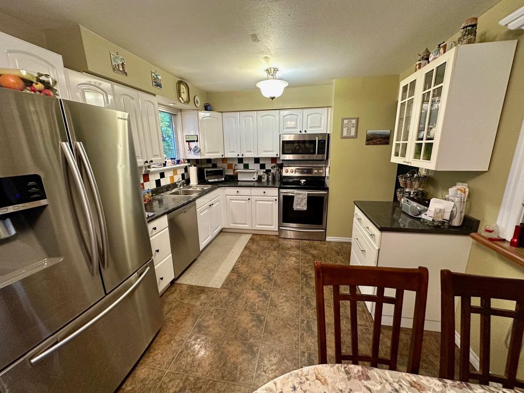 listing image 1106499459478427034