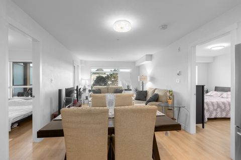 1519 Crown Street 406 North Vancouver BC V7J 1G6