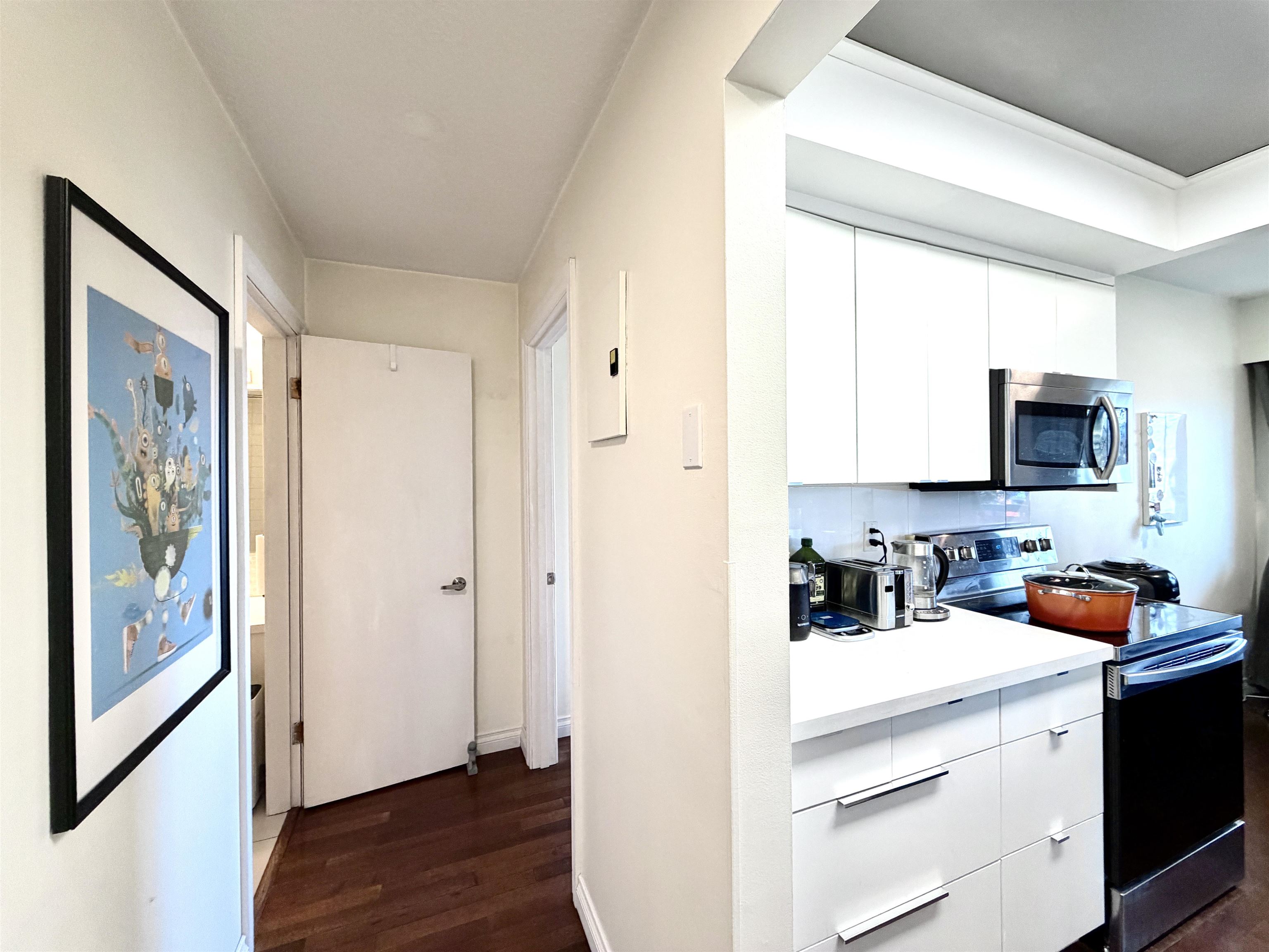 123 E 19th Street 107