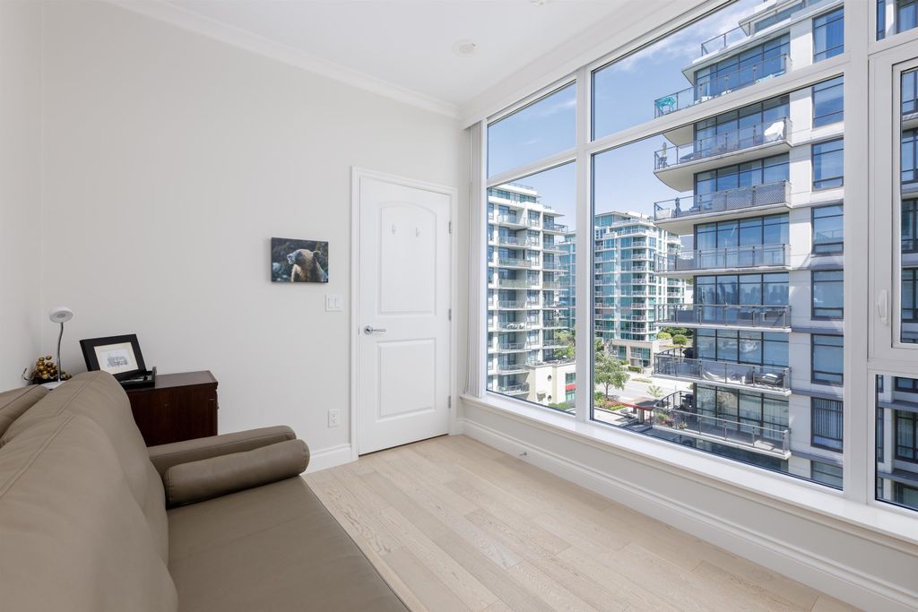 listing image 1102060429901034172