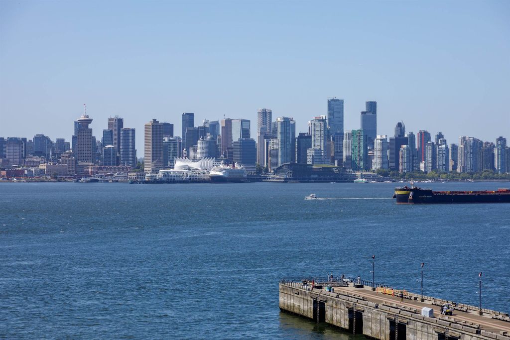 listing image 1108492444107282877