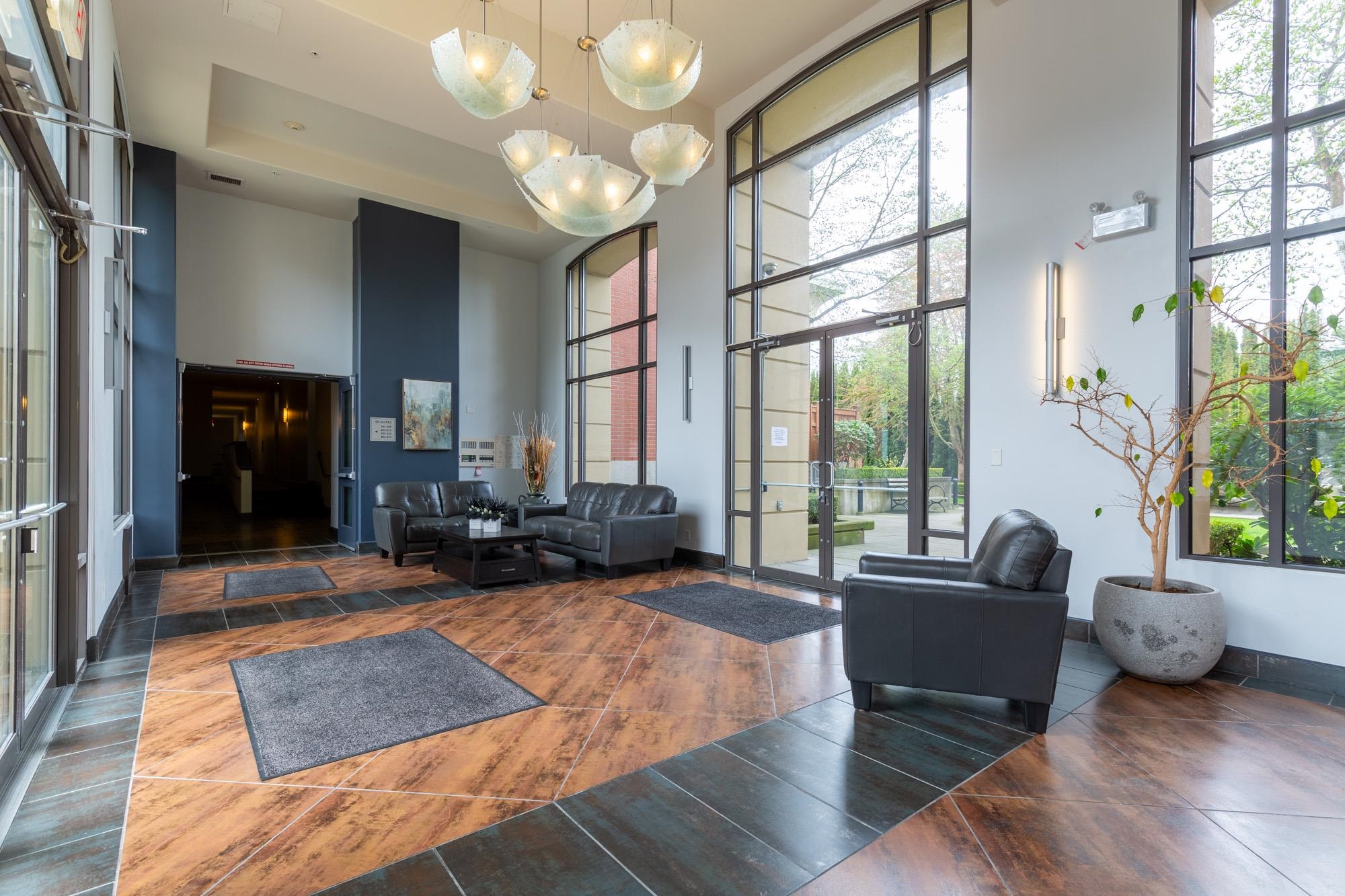 2970 King George Boulevard 404