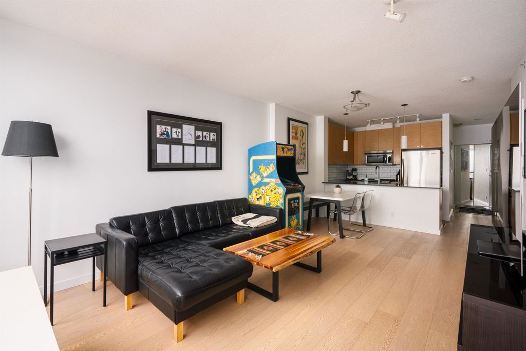 listing image 1100842458016620955
