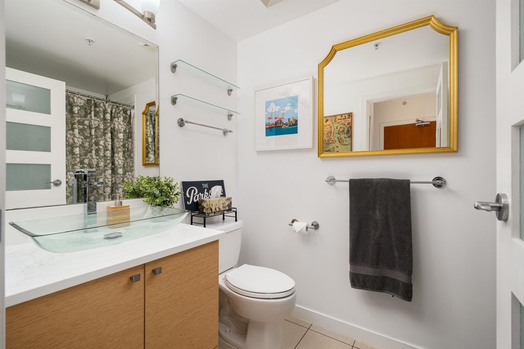 listing image 1101043366496981059