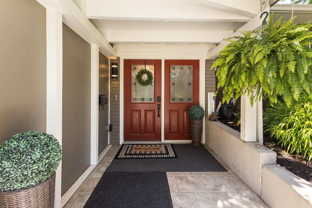 Photo of 46403 Hope River Road, Chilliwack, BC V2P 3P4 (MLS # R3115235)