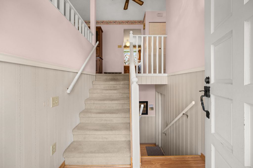 Photo of 9507 204b Street, Langley, BC V1M 1Y9 (MLS # R3115193)