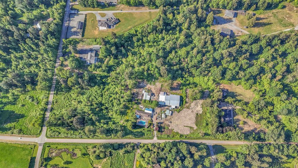 Photo of 25707 8th Avenue, Langley, BC V4W 2J8 (MLS # R3124732)