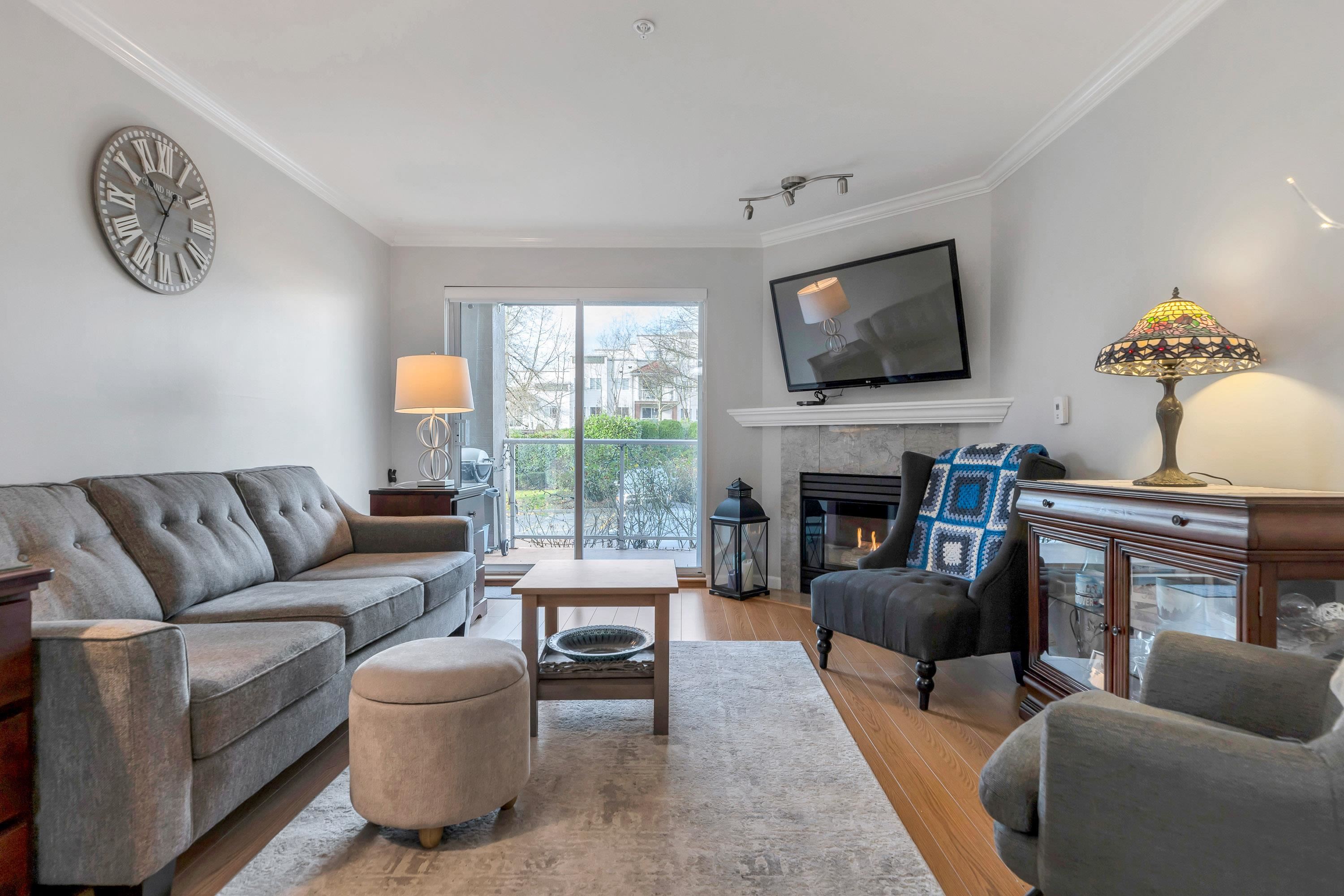 4758 53 Street 102