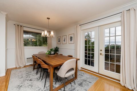 2988 Fleet Street Coquitlam BC V3C 3R8