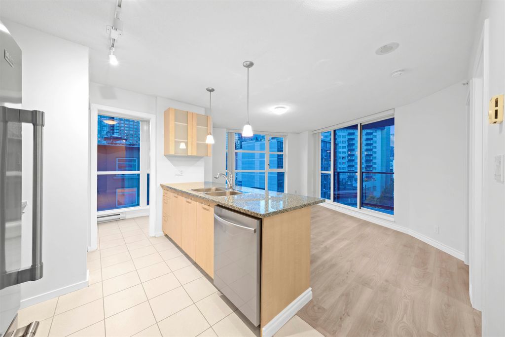 listing image 1106866370790924019