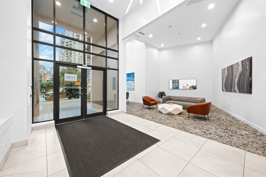 listing image 1104219056645278876