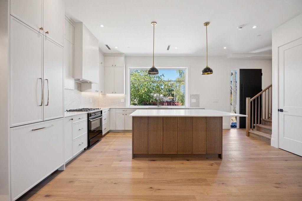 listing image 1106308383078551254