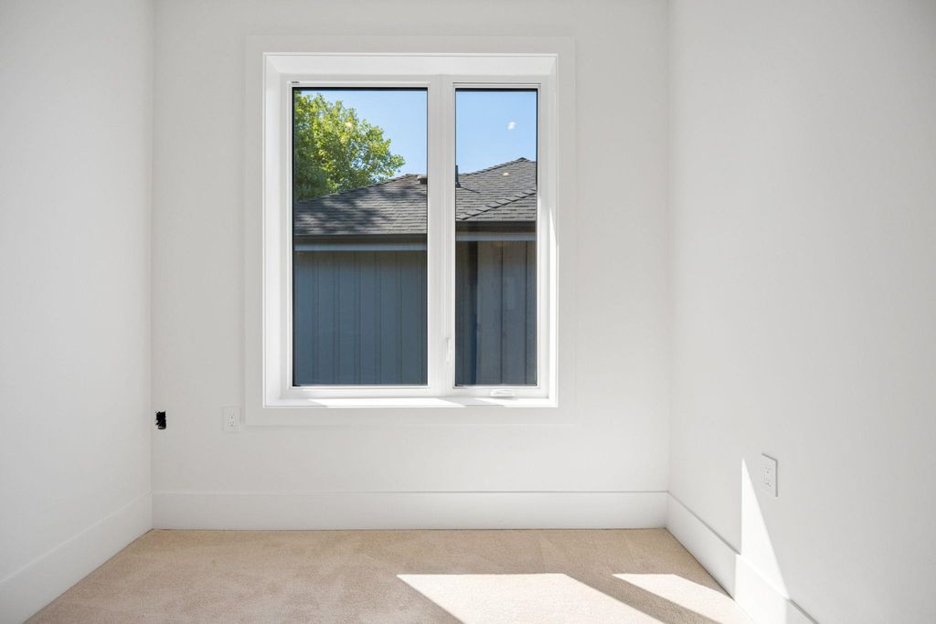 listing image 1107510269927002087