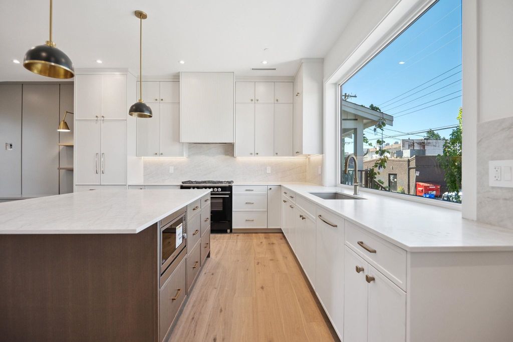 listing image 1104409086860548458