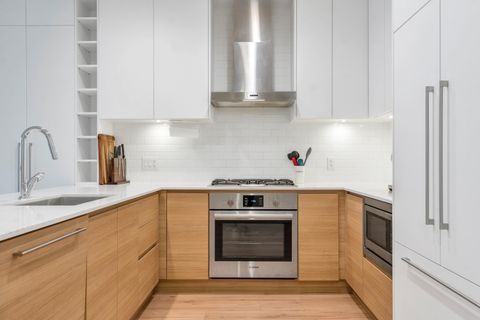 3131 Murray Street Street 623 Port Moody BC V3H 0L9