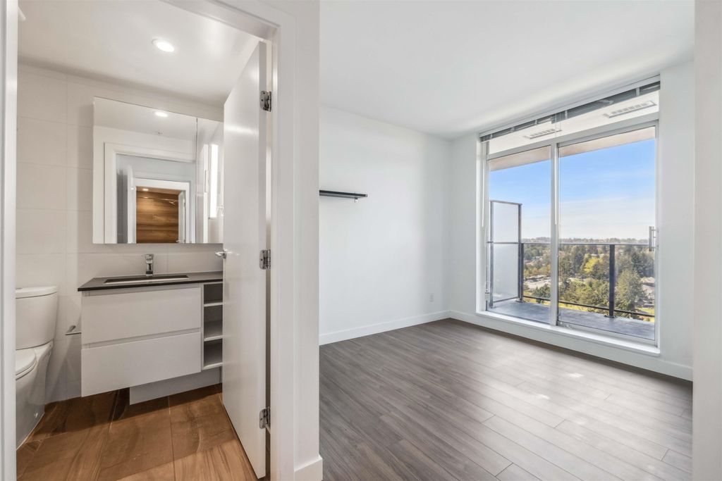 listing image 1100041500024479943