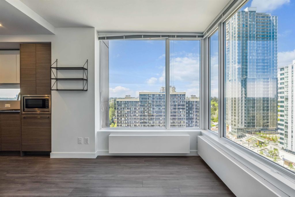 listing image 1103432053025745477