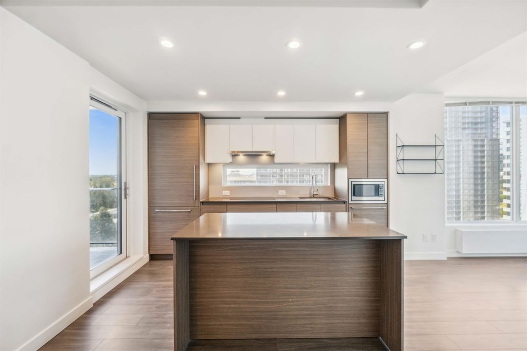 listing image 1107968288704427635