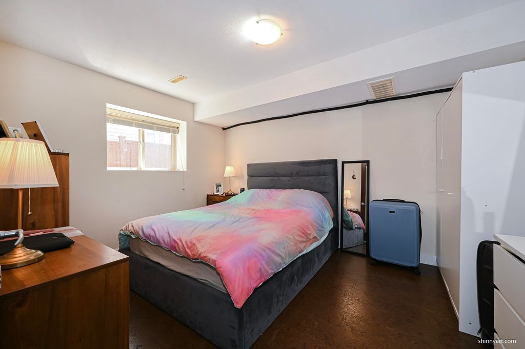 listing image 1106757826877988949