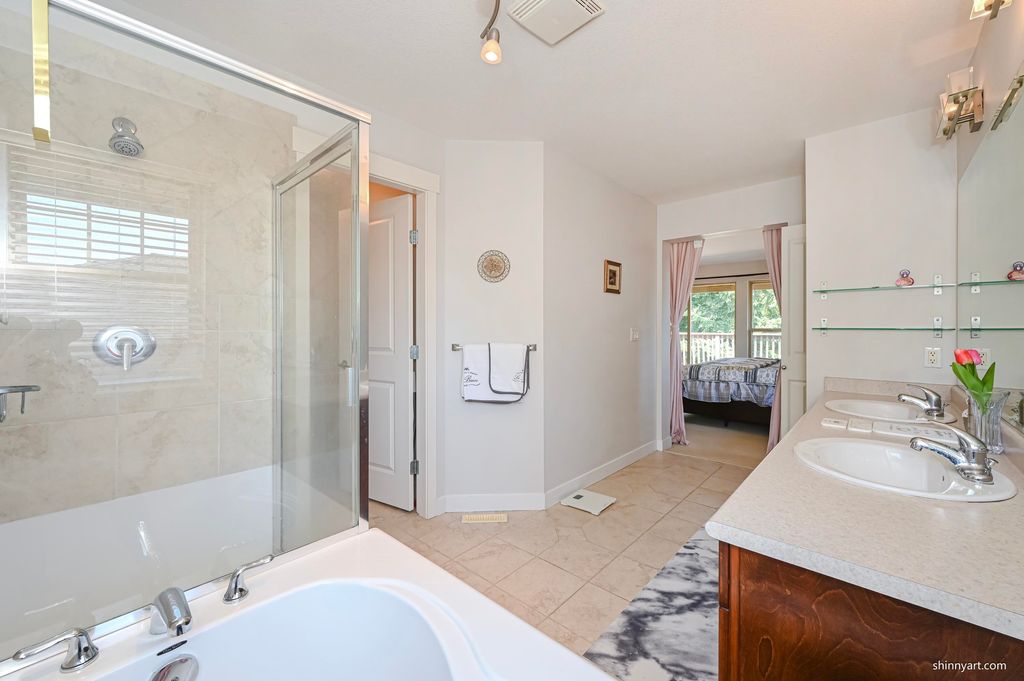 listing image 1105719162483785285