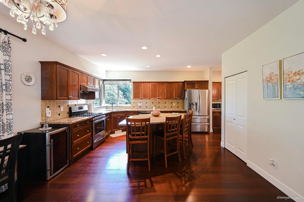 listing image 1107434893936871659