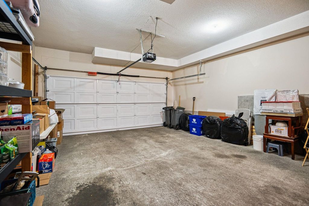 listing image 1102385541455611743