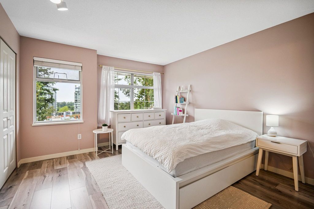 listing image 1106588923210215455