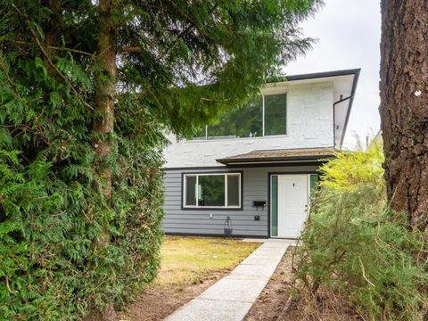 1732 Prairie Avenue Port Coquitlam BC V3B 1V1