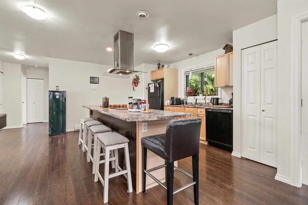 Photo of 8792 Bellevue Drive, Chilliwack, BC V2P 3W7 (MLS # R3170684)