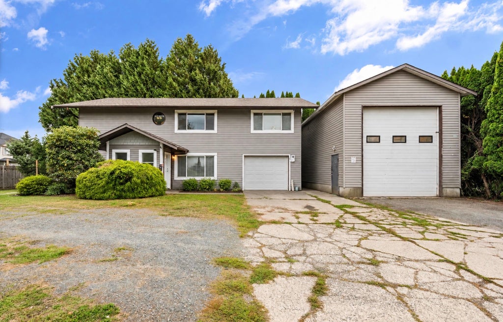 Photo of 8792 Bellevue Drive, Chilliwack, BC V2P 3W7 (MLS # R3170684)