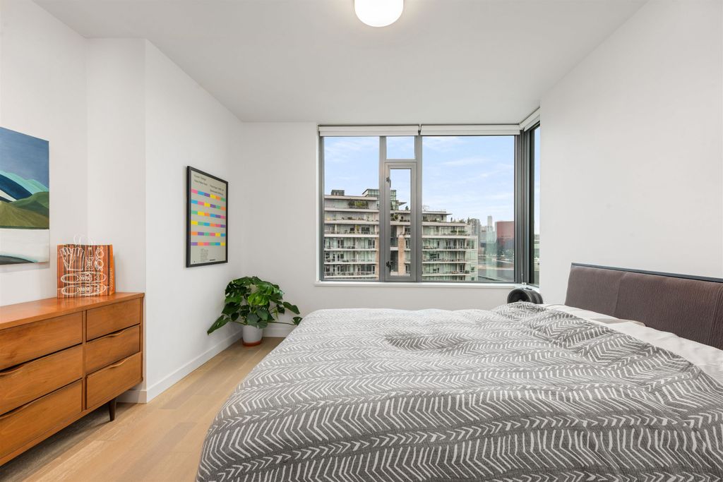 listing image 1105027376084899600