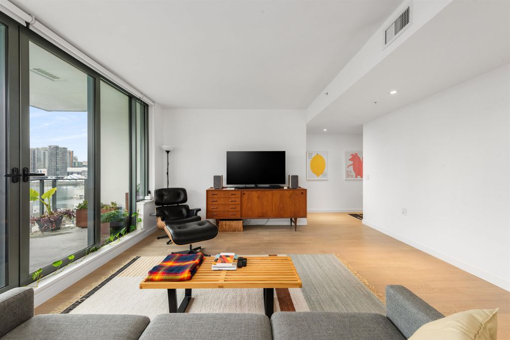 listing image 1104950707285653047