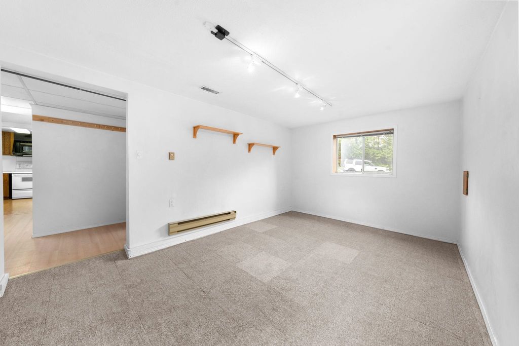 listing image 1101658326415723048