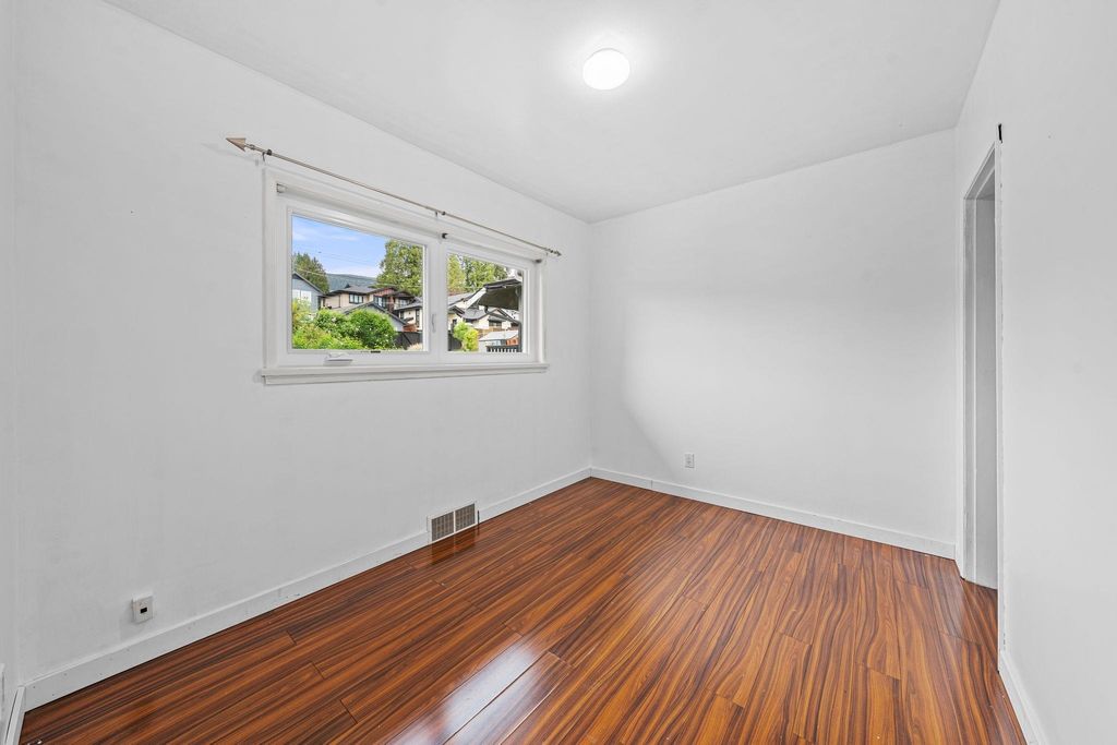 listing image 1101558012342974701