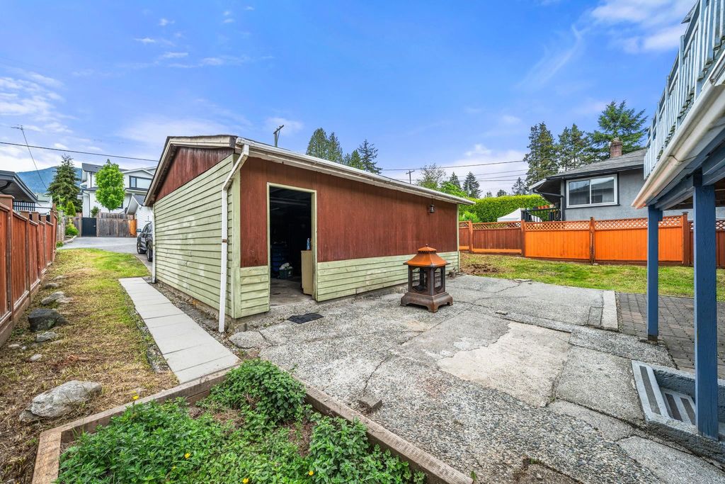 listing image 1105639885863106104