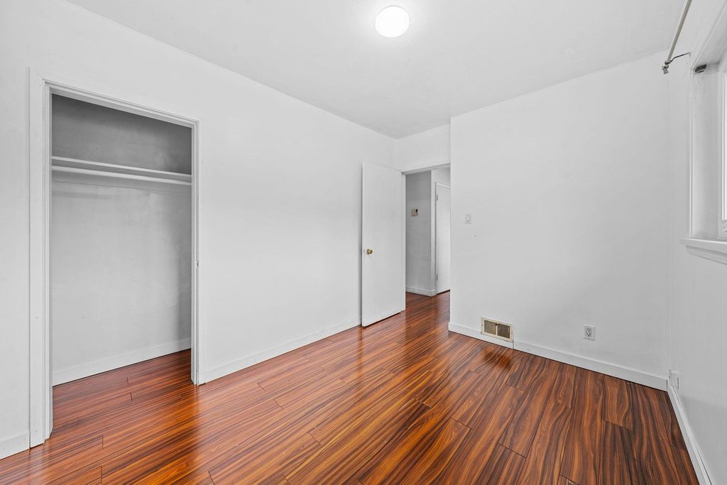 listing image 1108922998272238663