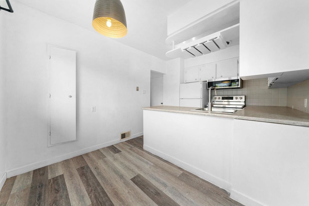 listing image 1102105336259723184