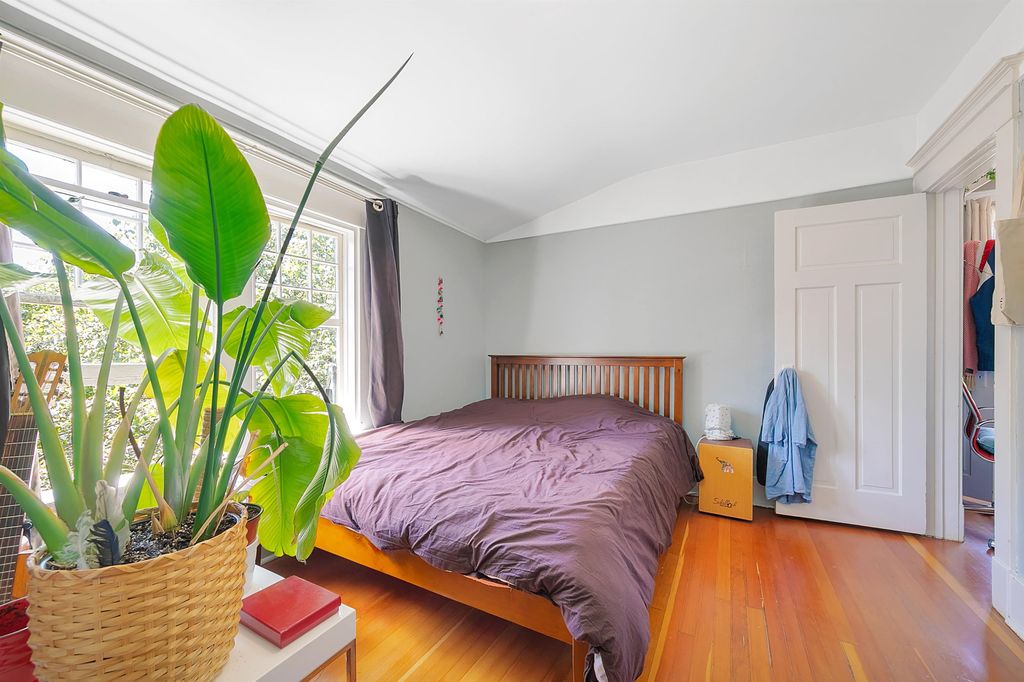listing image 1109265833669078852